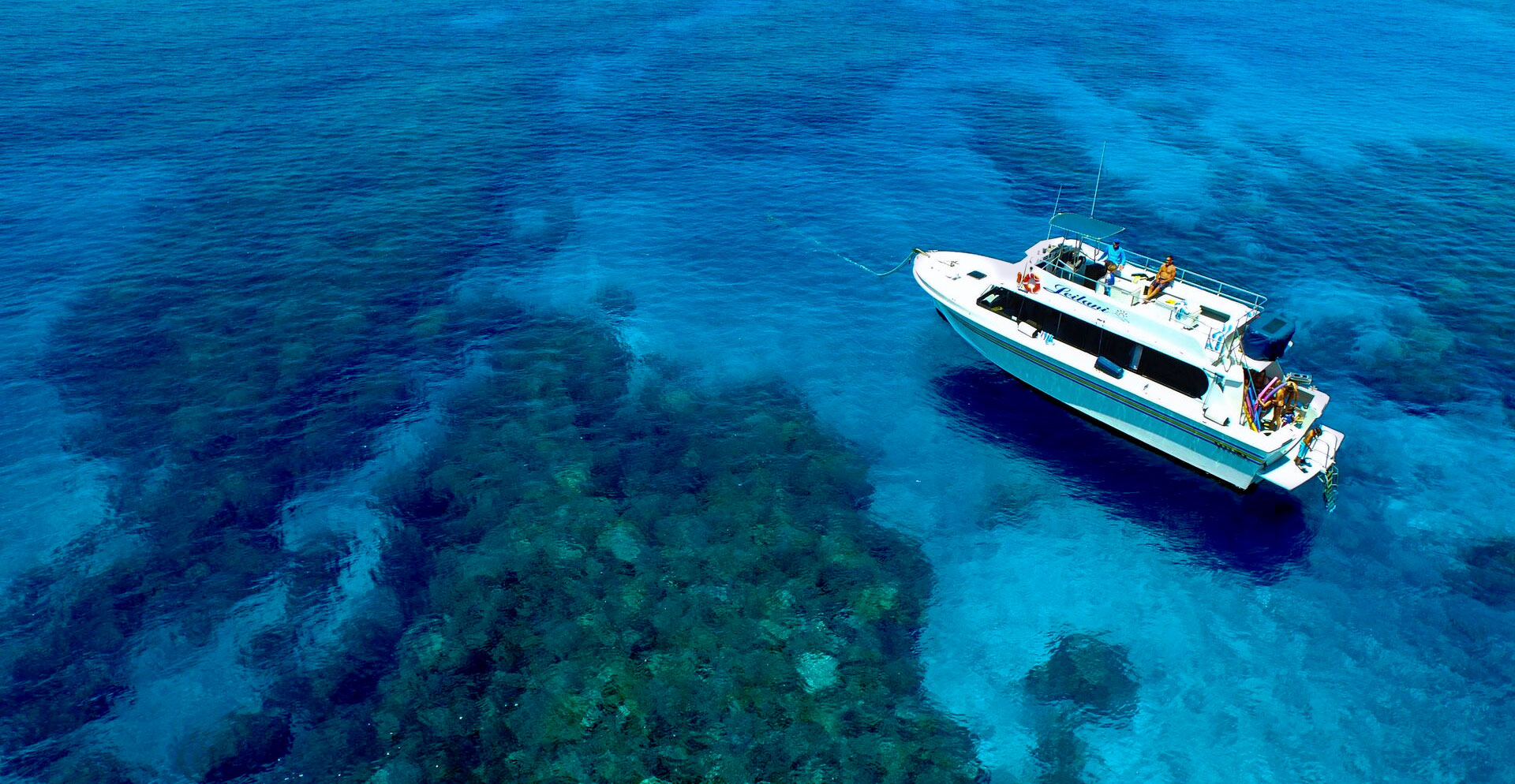 small boat tour maui